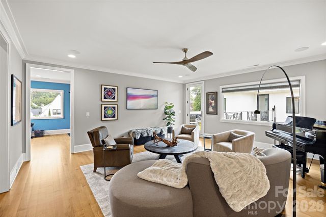 316 Mammoth Oaks Drive, Charlotte, NC 28270