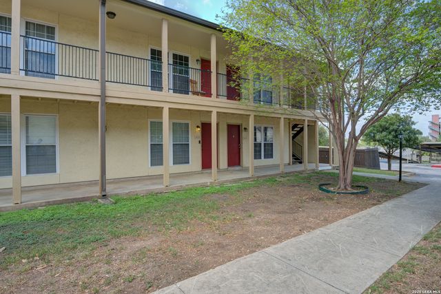 8702 Village Dr Apt 814, San Antonio, TX 78217