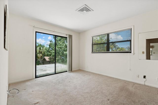 6035 N 180th St Street N, Jupiter, FL 33458