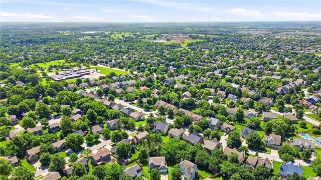 16660 W 155 Terrace, Olathe, KS 66062