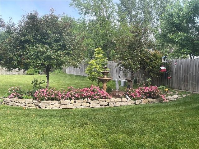 16660 W 155 Terrace, Olathe, KS 66062
