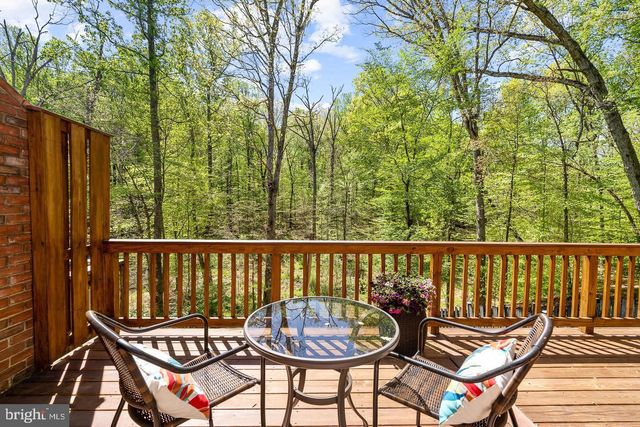 8939 PARK FOREST DR, Springfield, VA 22152