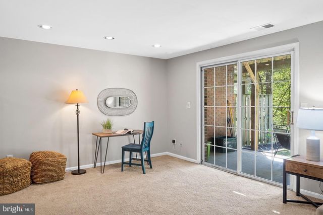 8939 PARK FOREST DR, Springfield, VA 22152