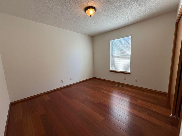 8212 Eagle Rock Avenue NE, Albuquerque, NM 87122