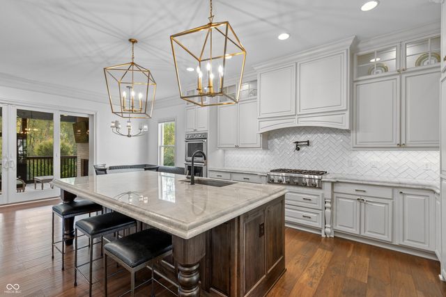 6900 Oldfields Lane, Zionsville, IN 46077