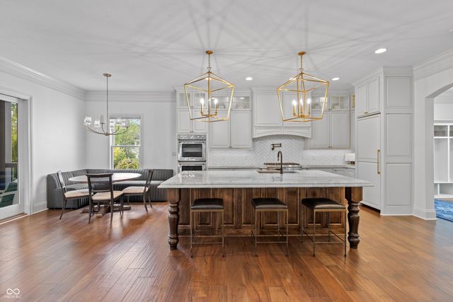 6900 Oldfields Lane, Zionsville, IN 46077