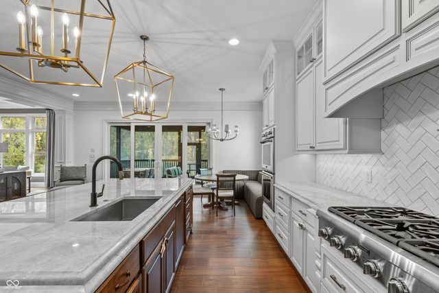 6900 Oldfields Lane, Zionsville, IN 46077