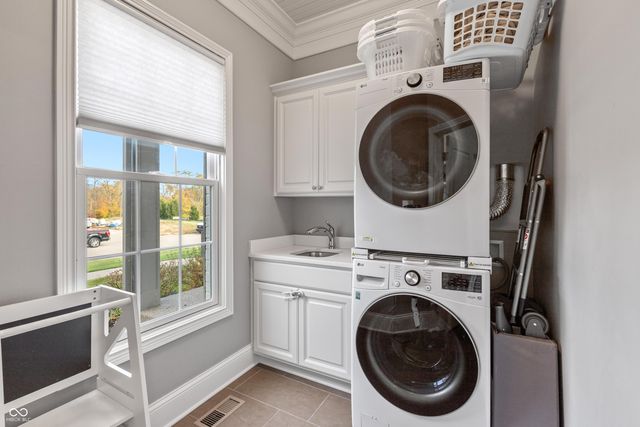 6900 Oldfields Lane, Zionsville, IN 46077