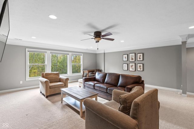 6900 Oldfields Lane, Zionsville, IN 46077