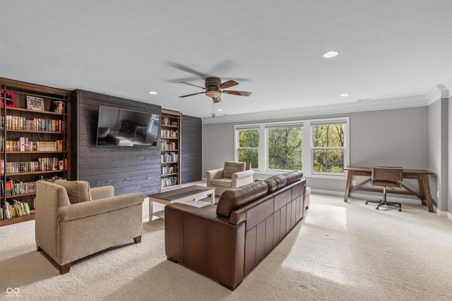 6900 Oldfields Lane, Zionsville, IN 46077