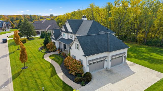 6900 Oldfields Lane, Zionsville, IN 46077
