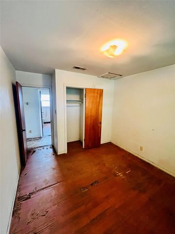 12426 Ledger Lane, Houston, TX 77015