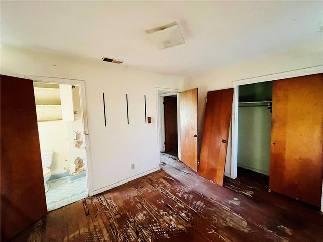 12426 Ledger Lane, Houston, TX 77015