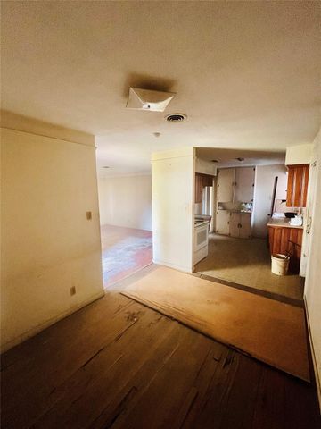 12426 Ledger Lane, Houston, TX 77015