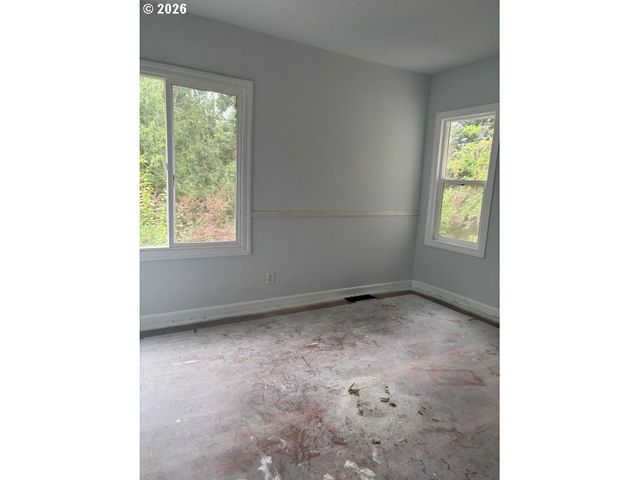 32720 Se HURLBURT Rd, Corbett, OR 97019