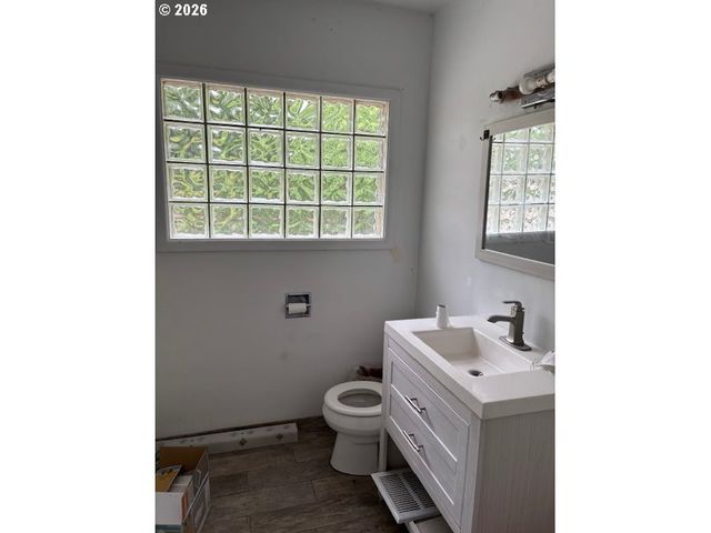 32720 Se HURLBURT Rd, Corbett, OR 97019