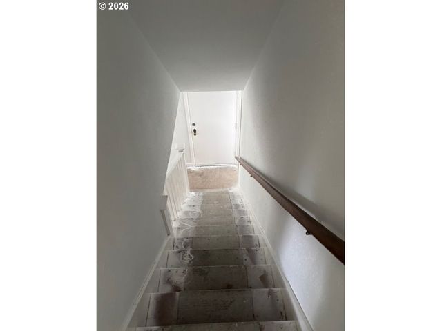 32720 Se HURLBURT Rd, Corbett, OR 97019