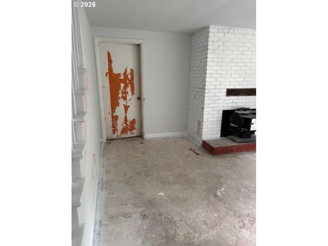 32720 Se HURLBURT Rd, Corbett, OR 97019