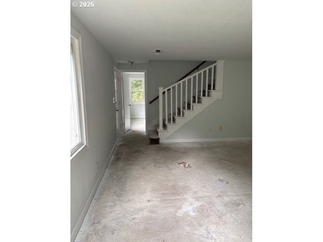 32720 Se HURLBURT Rd, Corbett, OR 97019