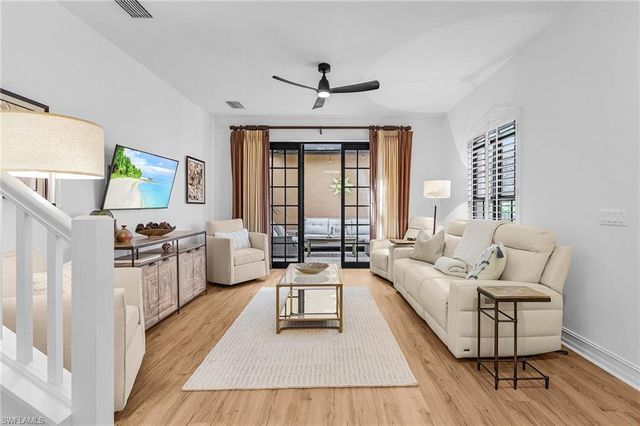 9118 Chula Vista ST # 12002, Naples, FL 34113