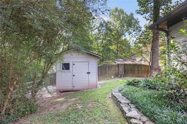 2117 Line Tree Lane, Powder Springs, GA 30127