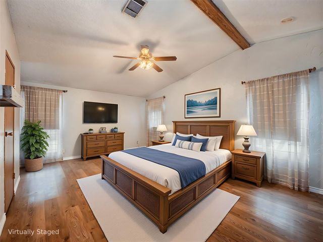 635 Ramms DR, Florence, TX 76527