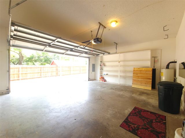 426 W Oak Street, Weatherford, TX 76086