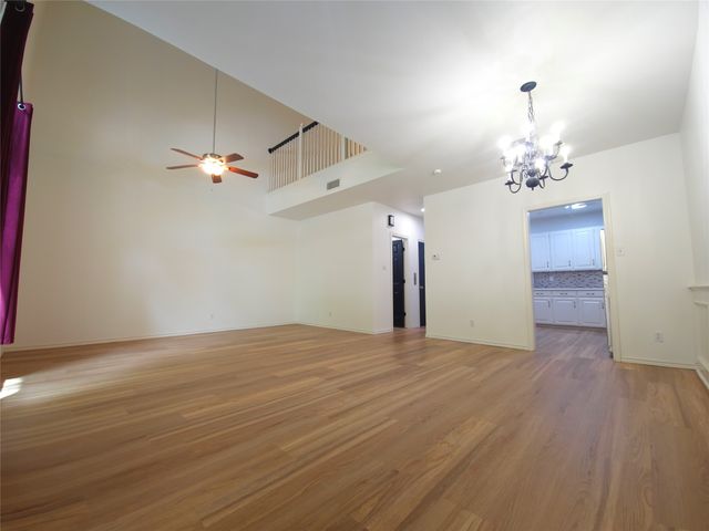 426 W Oak Street, Weatherford, TX 76086