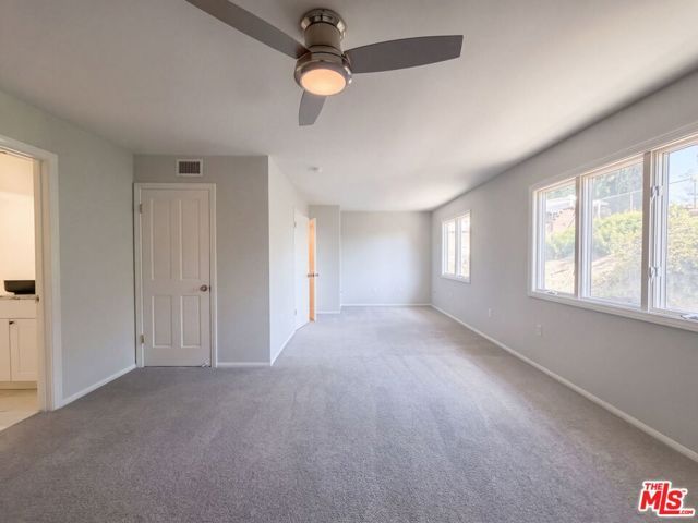 11569 Viking Avenue, Los Angeles, CA 91326