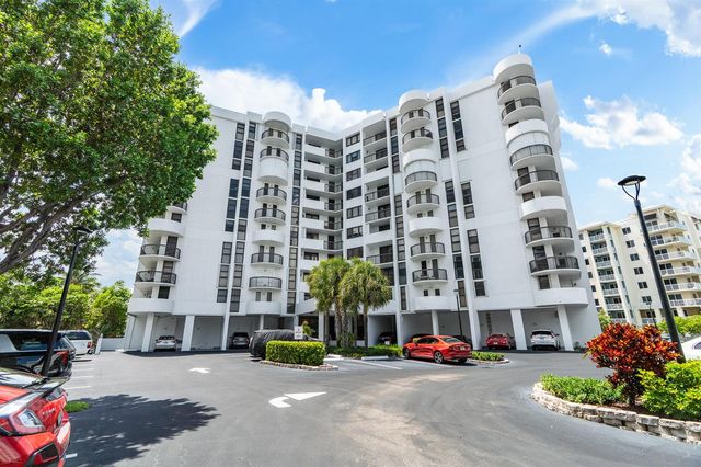 1361 S Ocean Boulevard 303, Pompano Beach, FL 33062