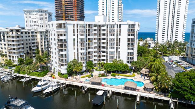 1361 S Ocean Boulevard 303, Pompano Beach, FL 33062