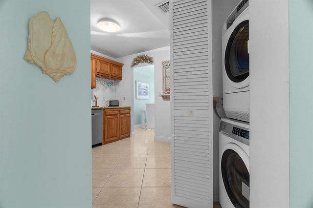 1361 S Ocean Boulevard 303, Pompano Beach, FL 33062