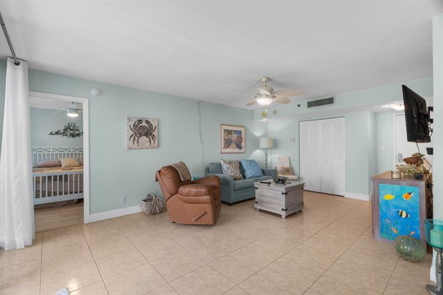 1361 S Ocean Boulevard 303, Pompano Beach, FL 33062