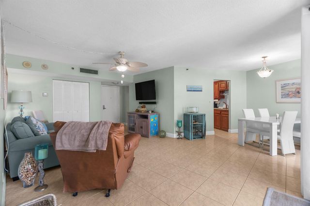 1361 S Ocean Boulevard 303, Pompano Beach, FL 33062