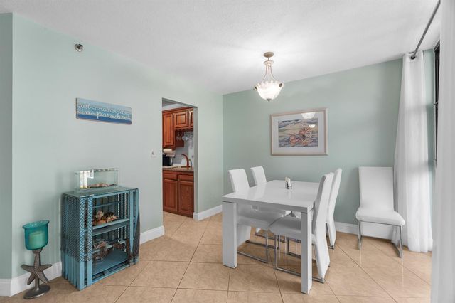 1361 S Ocean Boulevard 303, Pompano Beach, FL 33062
