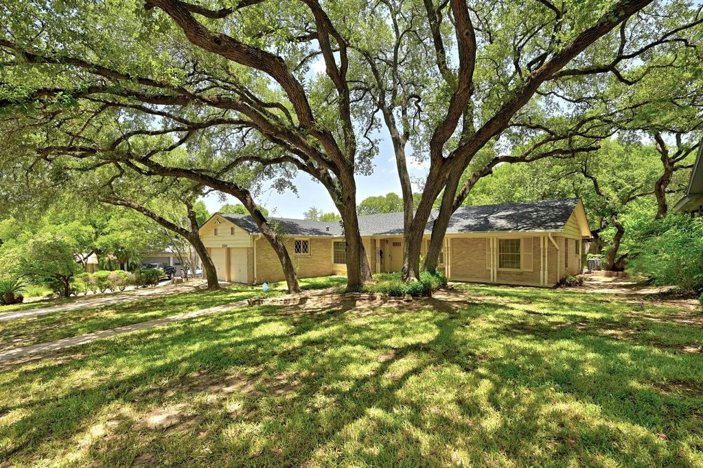 2500 Deerfoot TRL, Austin, TX 78704