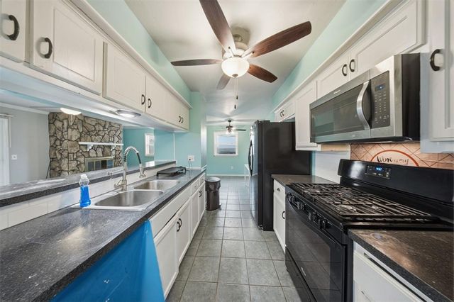 3426 Royalwood Circle, Del City, OK 73115