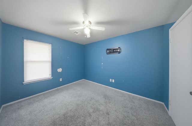 3426 Royalwood Circle, Del City, OK 73115