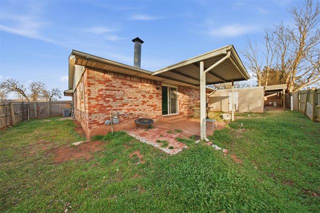 3426 Royalwood Circle, Del City, OK 73115