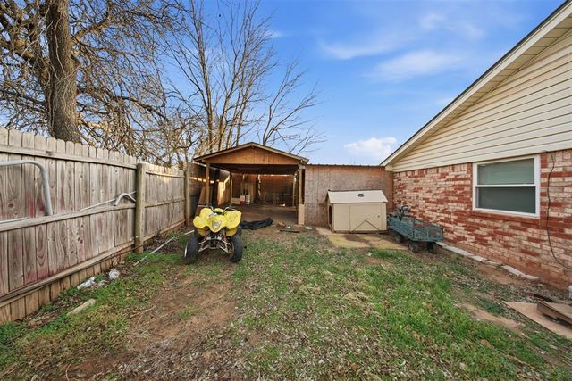 3426 Royalwood Circle, Del City, OK 73115