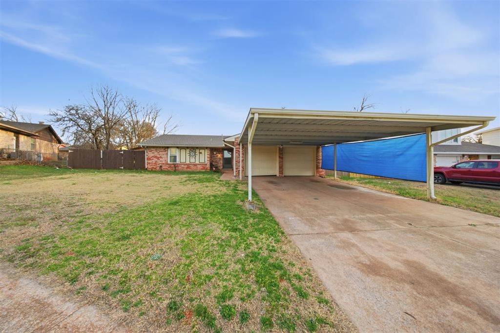3426 Royalwood Circle, Del City, OK 73115