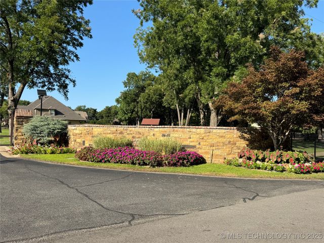 9728 S 75th East Avenue, Tulsa, OK 74133