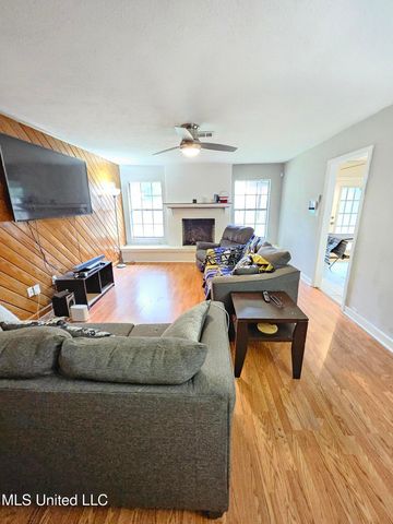 5856 Cypress Trail, Jackson, MS 39211