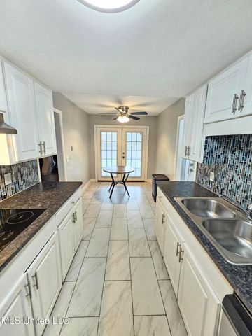 5856 Cypress Trail, Jackson, MS 39211