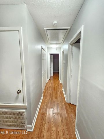 5856 Cypress Trail, Jackson, MS 39211