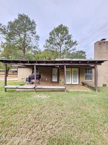 5856 Cypress Trail, Jackson, MS 39211