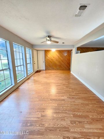 5856 Cypress Trail, Jackson, MS 39211