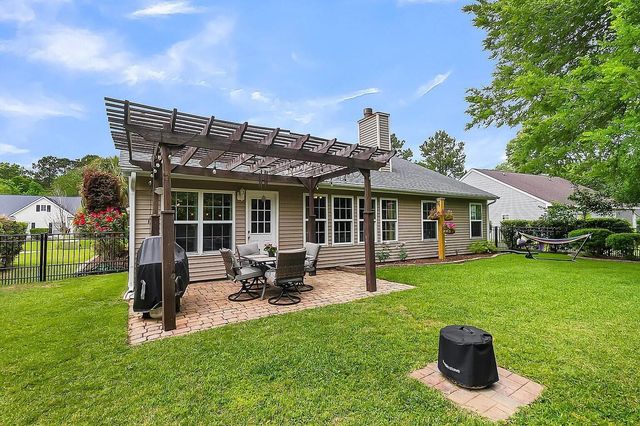 1366 Sassafrass Circle, Mount Pleasant, SC 29466