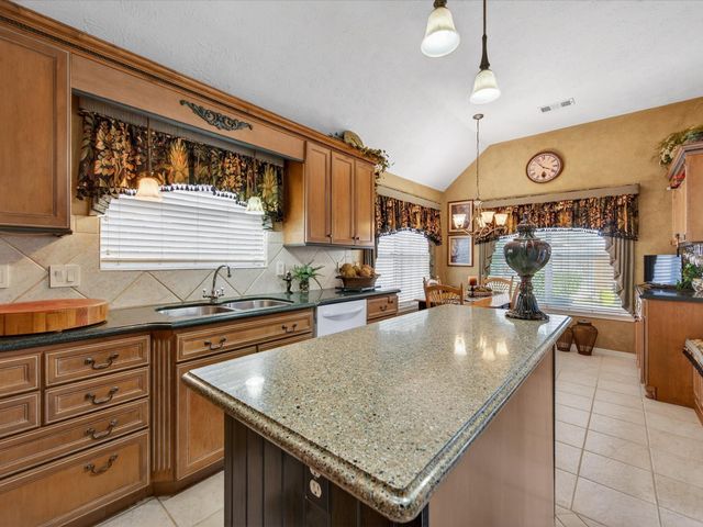 2110 Laurel Forest Way, Houston, TX 77014