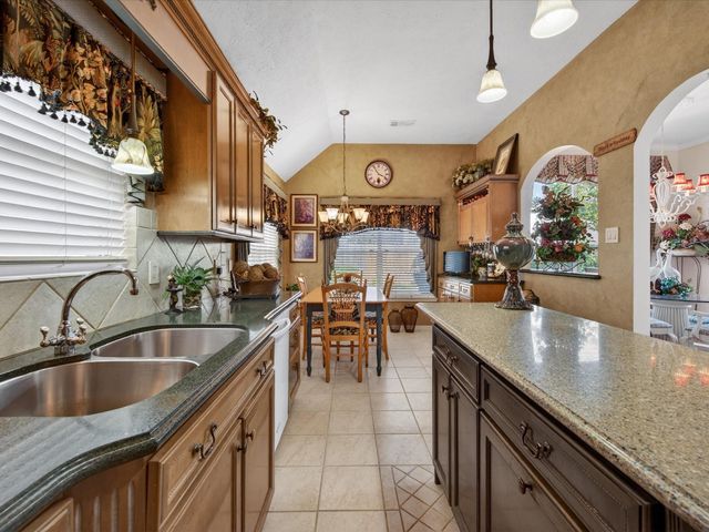 2110 Laurel Forest Way, Houston, TX 77014